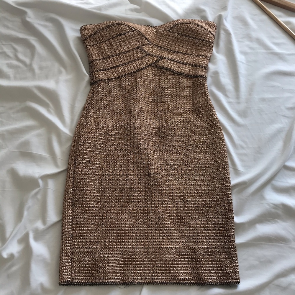 Awesome gold clubbing dress